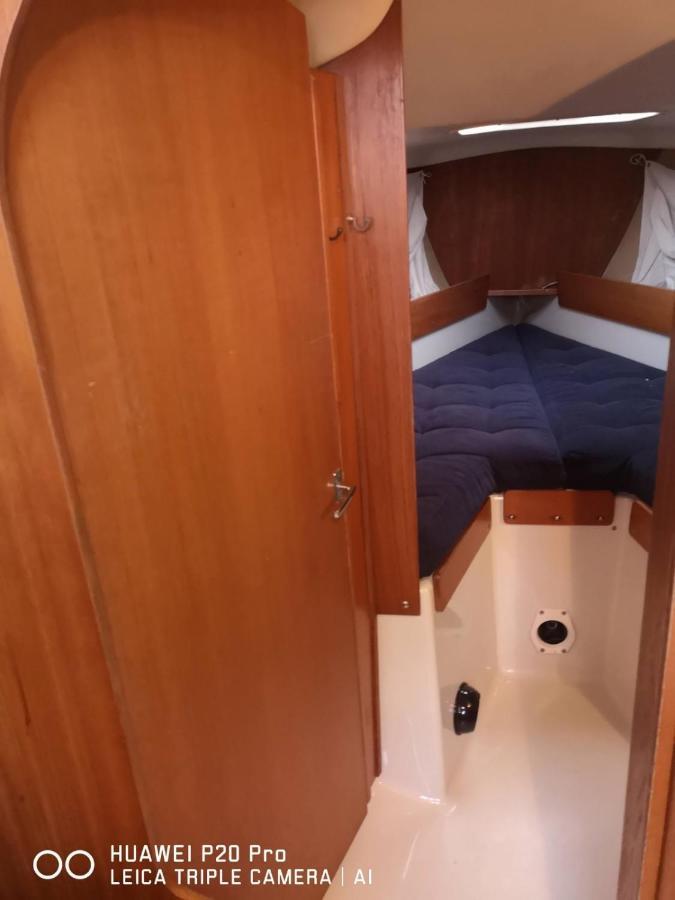 Отель Unique Boat Хельсингборг Экстерьер фото